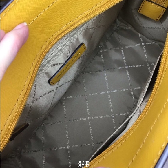 Michael kors Rayne Saffiano leather satchel in Marigold - Picture 14 of 16